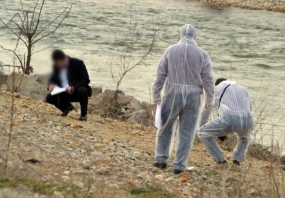 Un bărbat şi-a ucis soţia şi a îngropat-o. Nouă copii au rămas fără mamă